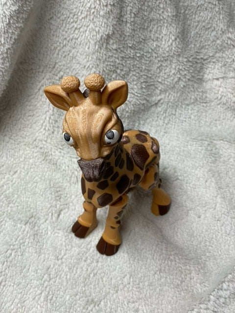 Giraffe (Multi-Color)